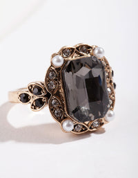 Gold Diamante Black Stone Ring - link has visual effect only