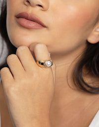 Gold Hexagon Pearl Ring - link has visual effect only