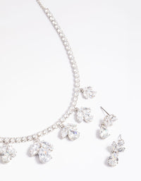 Silver Diamond Simulant Flower Necklace & Earrings Set - link has visual effect only