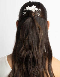 Silver Floral Hair Comb - link has visual effect only