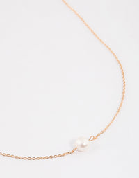 Gold Freshwater Pearl Necklace - link has visual effect only