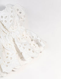 Broderie Fabric Anglaise Scrunchie - link has visual effect only