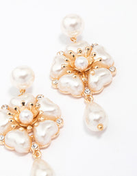 Gold Heart Pearl Drop Earrings - link has visual effect only