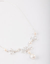 Silver Plated Cubic Zirconia Leaf Freshwater Pearl Y-Necklace - link has visual effect only